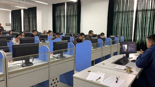 加強(qiáng)網(wǎng)絡(luò)安全意識(shí)，推動(dòng)軟件正版化——我校舉辦網(wǎng)絡(luò)信息安全與軟件正版化專題培訓(xùn)